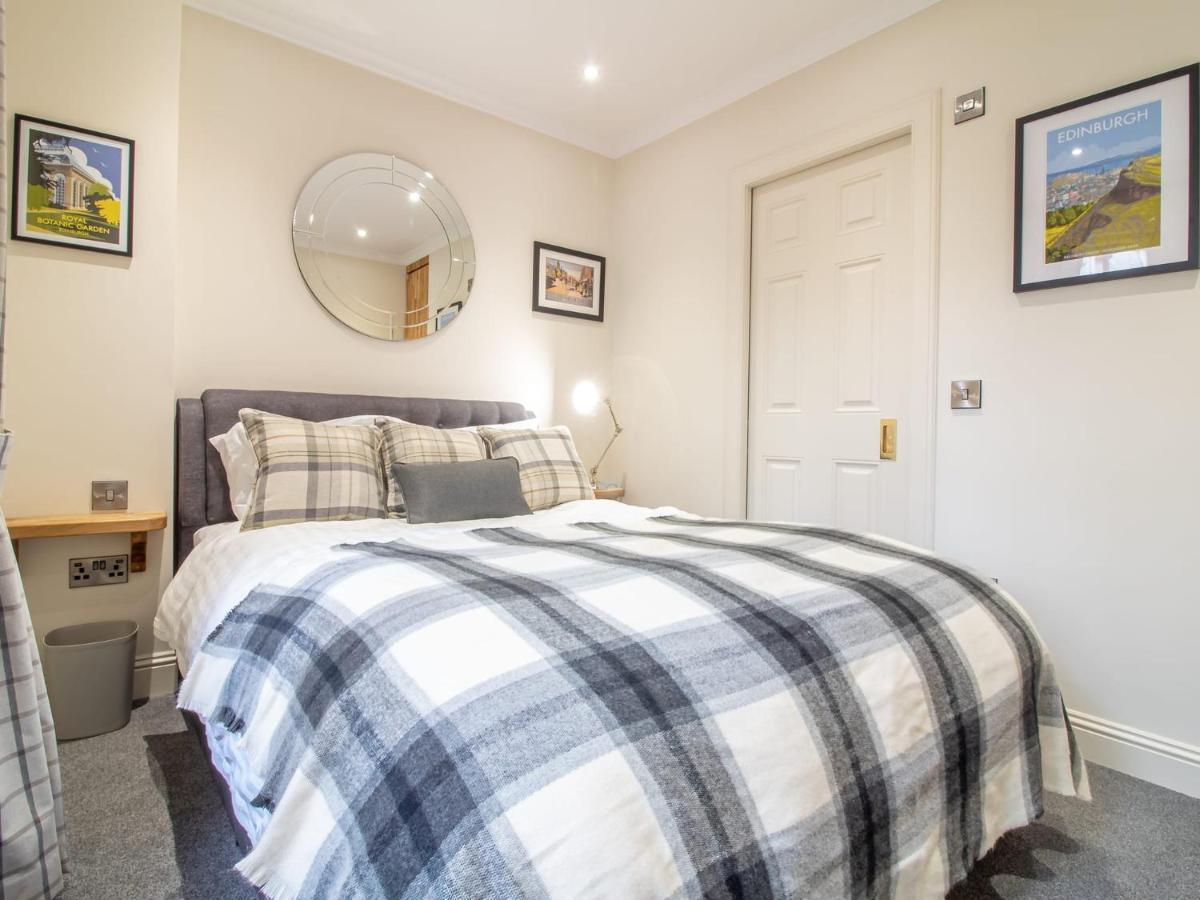Luxury Royal Mile Apartment By The Castle - Sleeps 4 Edinburgh Eksteriør bilde