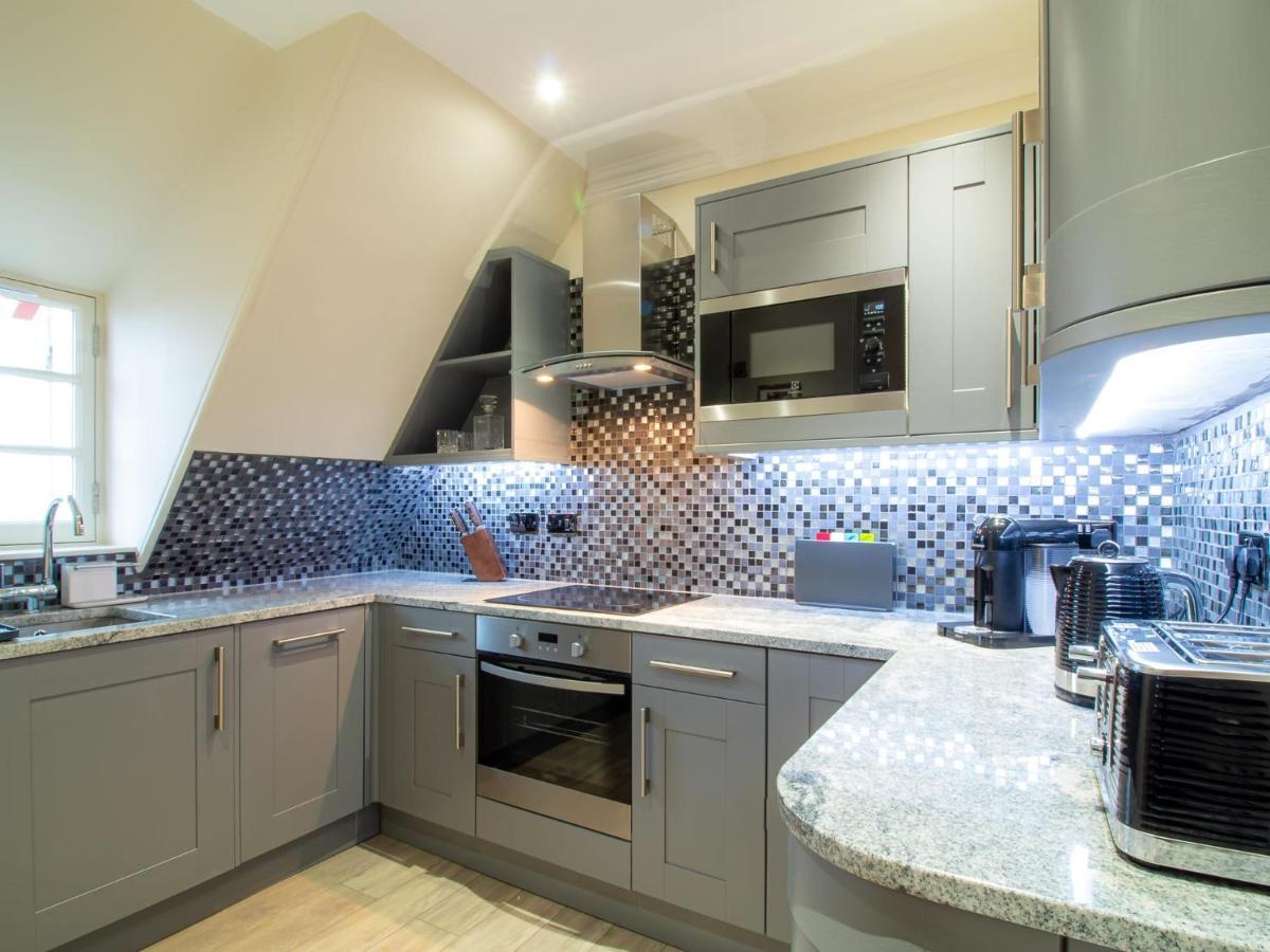 Luxury Royal Mile Apartment By The Castle - Sleeps 4 Edinburgh Eksteriør bilde